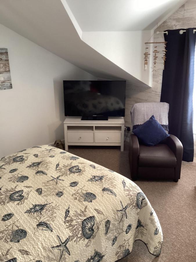 By The Seaside Bed and Breakfast Blackpool Exteriör bild
